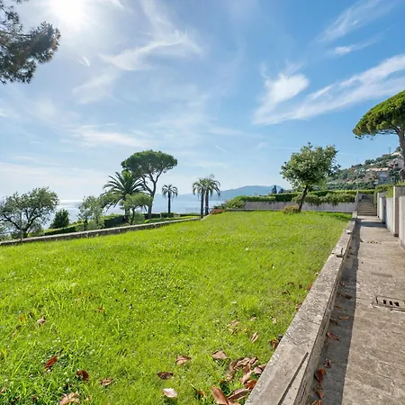Lejlighed Terrace By The Sea